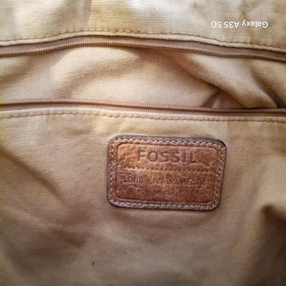 Fossil Tan Leather Shoulder Bag With Grommet Details & Key Charm Boho Cozy - Picture 9 of 14